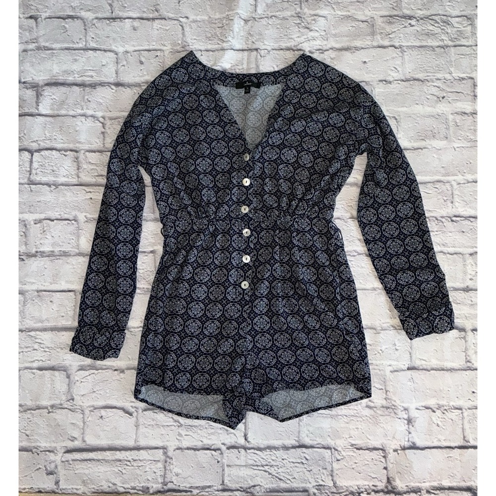 Lulus Women's Long Sleeve Geometric‎ Romper Shorts Navy White Size Medium